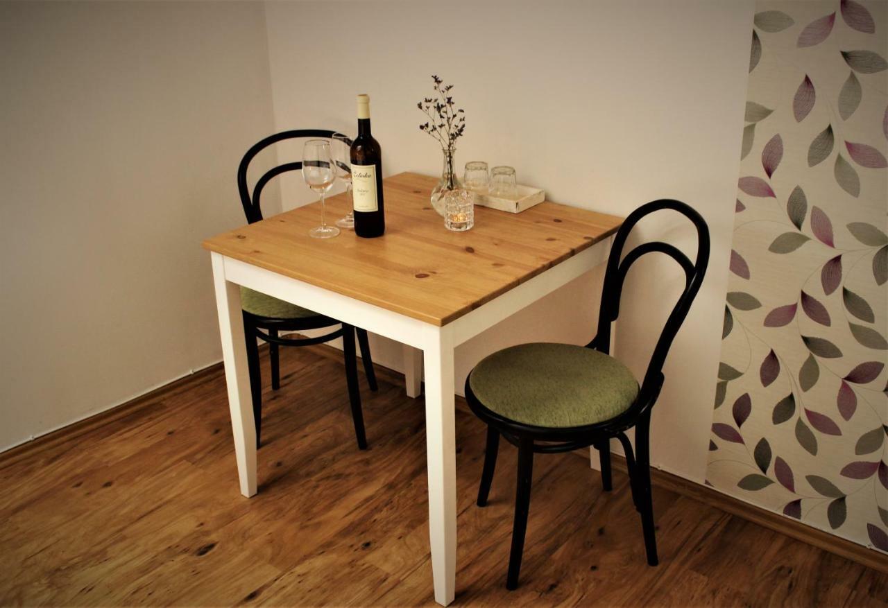 Penzion A Restaurace U Reky Ledec nad Sazavou Ngoại thất bức ảnh
